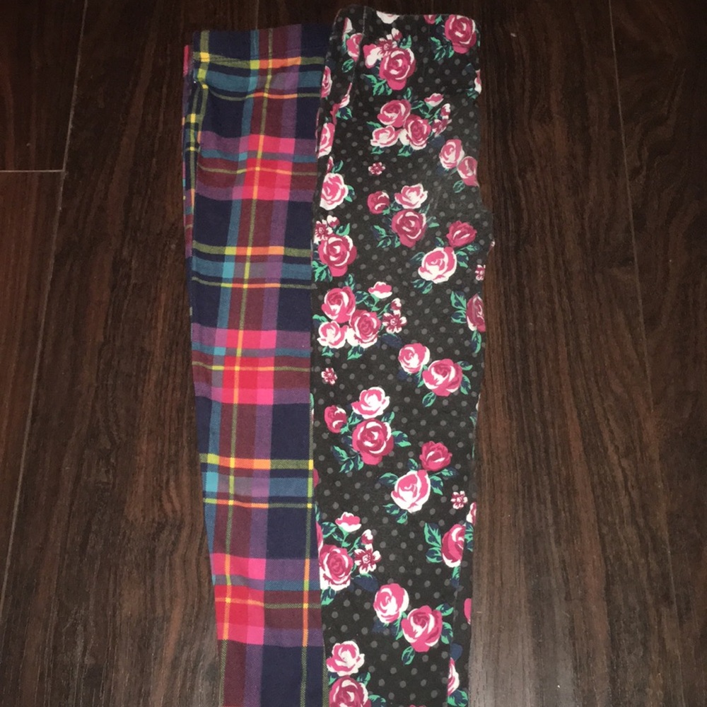 2 pair of leggings 2 for $10💞
